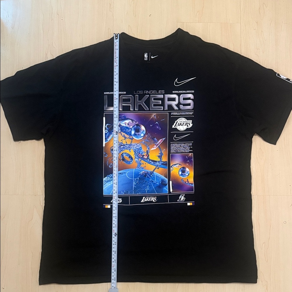 Nike Black Los Angeles Lakers Space Graphic Tee - Picture 5 of 5